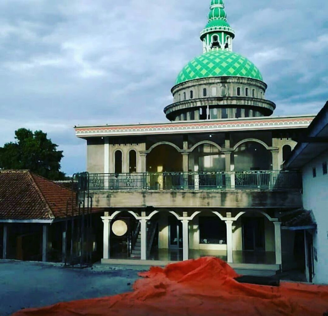 Pondok Pesantren Darussholah Gumirih - Banyuwangi, Jawa Timur