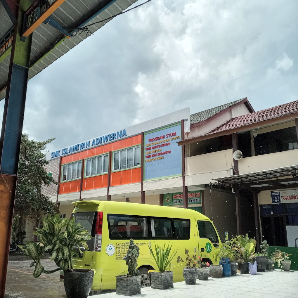 SMK Islamiyah Adiwerna Tegal