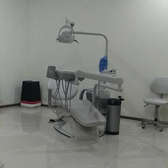 Praktek Dokter Gigi Spesialis Orthodonti (Kawat Gigi) - Denpasar, Bali