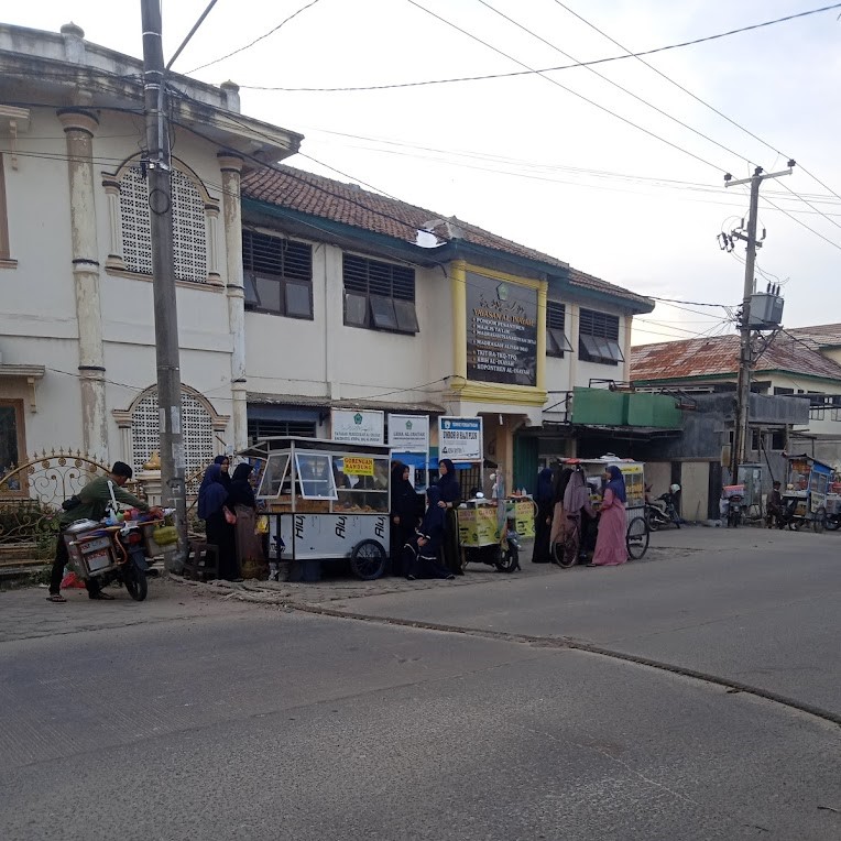 Madrasah Tsanawiyah Al-Inayah Jerang ilir - Cilegon, Banten