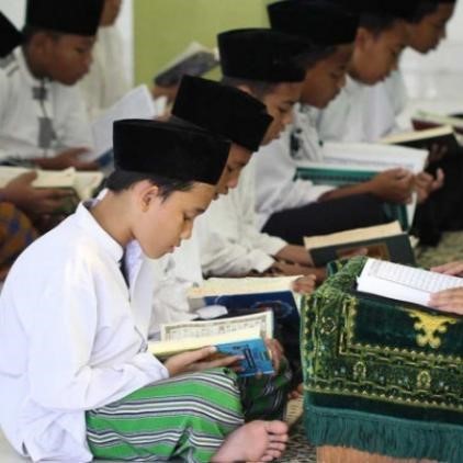 Pondok Pesantren Darud Da'wah Wal Irsyad Abdurrahman Ambo Dalle Mangkoso - Barru, Sulawesi Selatan