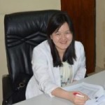 Dr. Stella R. Yapari, SpOG - Balikpapan, Kalimantan Timur