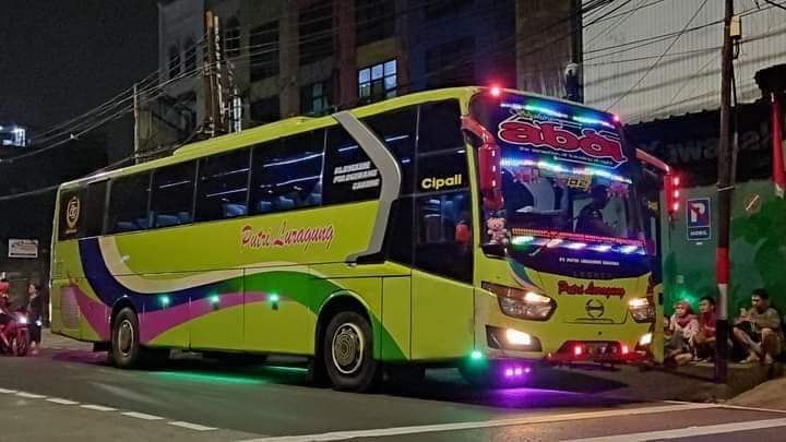 Pangkalan Bus Luragung Galur - Jakarta Pusat, DKI Jakarta