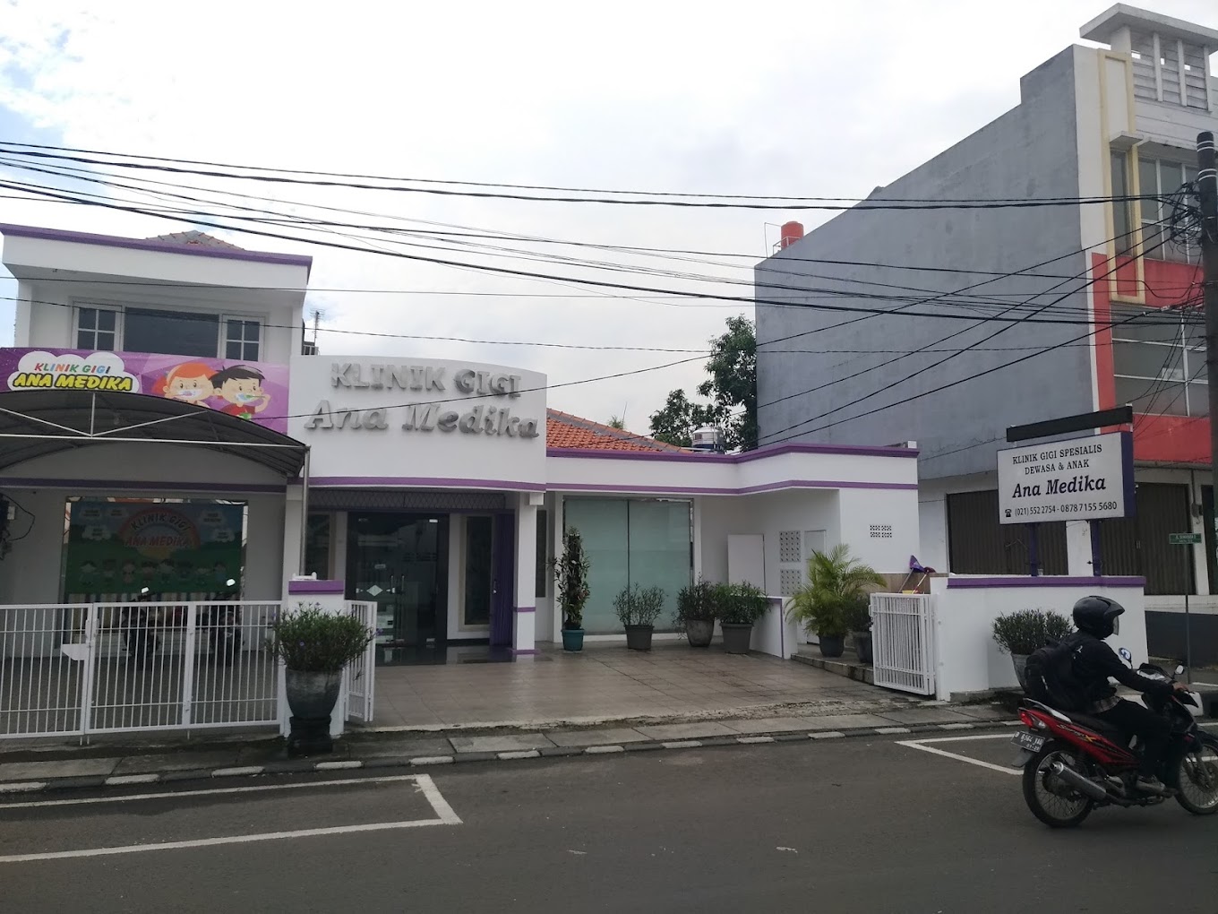 Dentist MT.Haryono - Tangerang, Banten