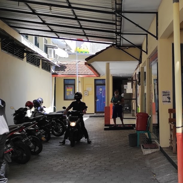 Kantor Kelurahan Ngadirejo - Kediri, Jawa Timur