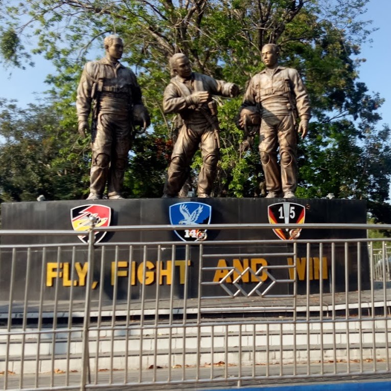 Monument Patung Fly, Fight and Win - Magetan, Jawa Timur