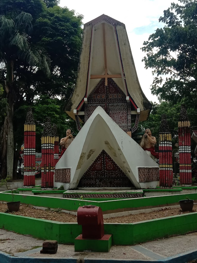 Monumen Isabella Coleman Trophy - Tana Toraja, Sulawesi Selatan