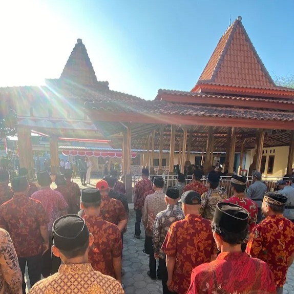 Balai Desa Lembah - Ponorogo, Jawa Timur Balai Desa Lembah - Ponorogo, Jawa Timur