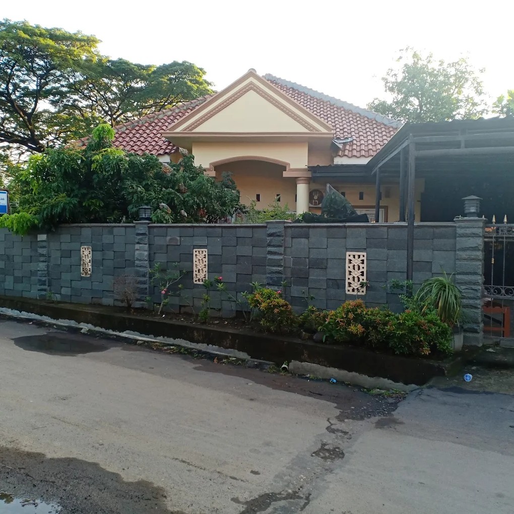 Bidan Nukke Indriyani - Cirebon, Jawa Barat Bidan Nukke Indriyani - Cirebon, Jawa Barat
