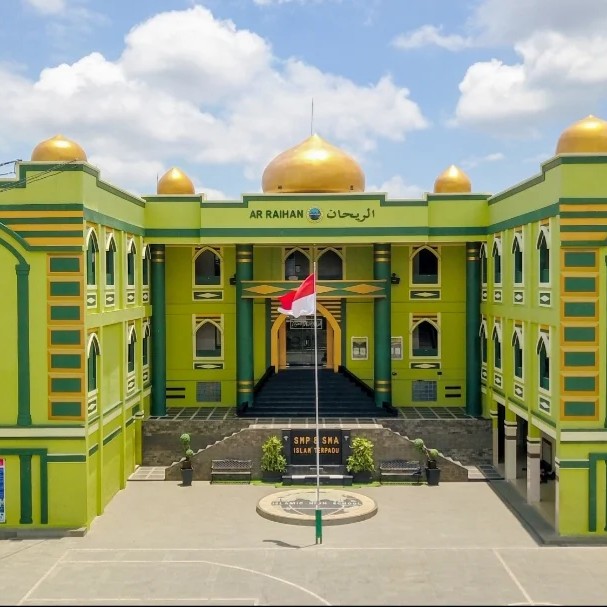 International Islamic School: SMP IT Ar-Raihan - Bandar Lampung, Lampung