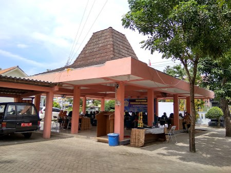 Kantor Camat Dukun - Gresik, Jawa Timur