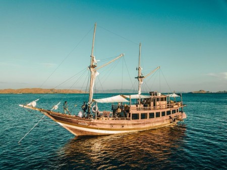 Aquamarine Yacht Charter - Labuan Bajo, Nusa Tengga Timur Aquamarine Yacht Charter - Labuan Bajo, Nusa Tengga Timur