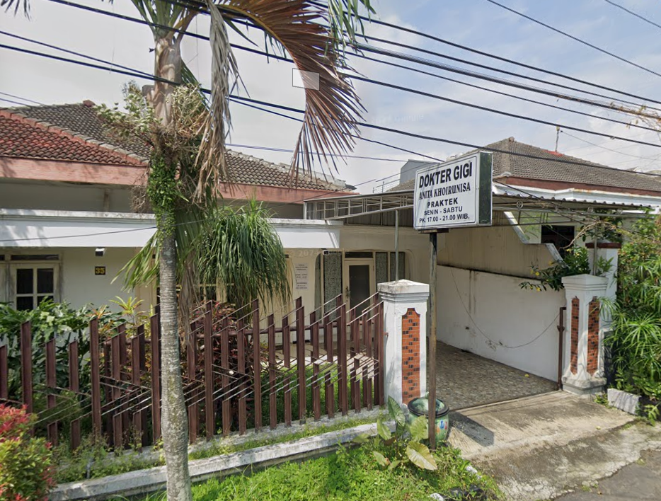 Anita Khoirunisa Dentist's - Malang, Jawa Timur