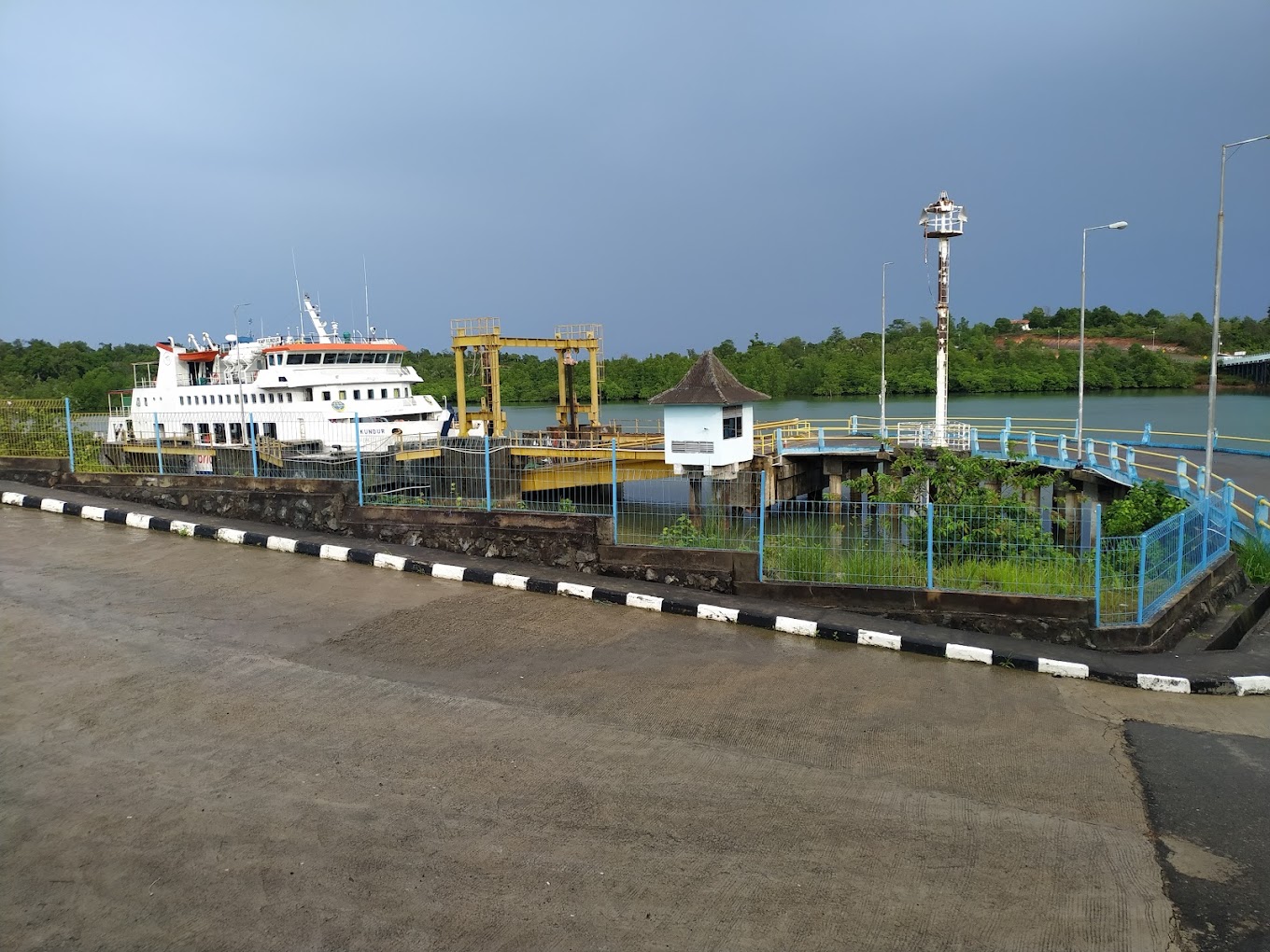 Pelabuhan Roro Dompak - Tanjung Pinang, Kepulauan Riau Pelabuhan Roro Dompak - Tanjung Pinang, Kepulauan Riau