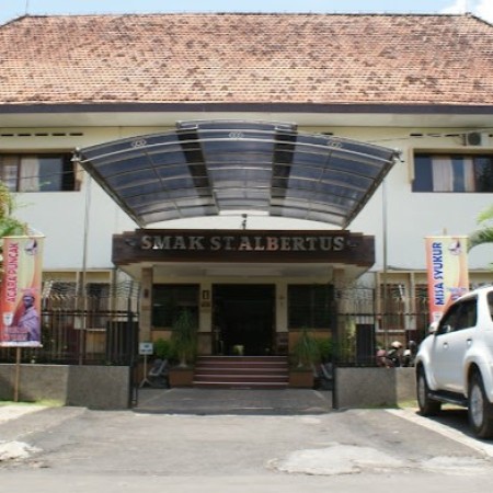 SMA Katolik St. Albertus Malang