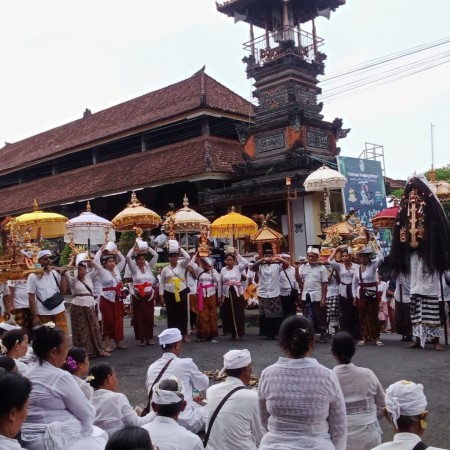 Balai Banjar Desa Adat Besang Kangin - Klungkung, Bali