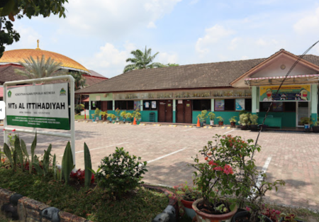 MTs Al-Ittihadiyah, Chevron Camp, Rumbai, Pekanbaru - Pekanbaru, Riau