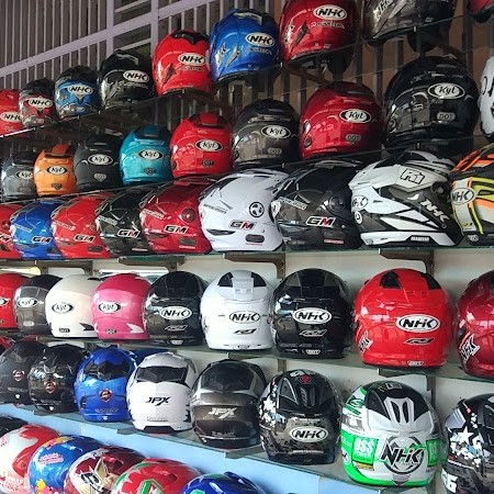 Toko 77 Helm - Bandar Lampung, Lampung