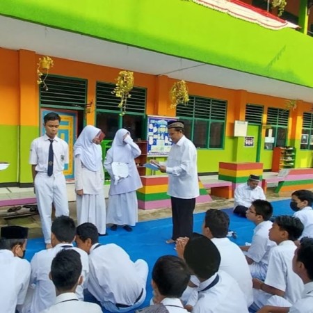 Madrasah Tsanawiyah Swasta (MTsS) Al Mursyidiyyah - Tangerang Selatan, Banten