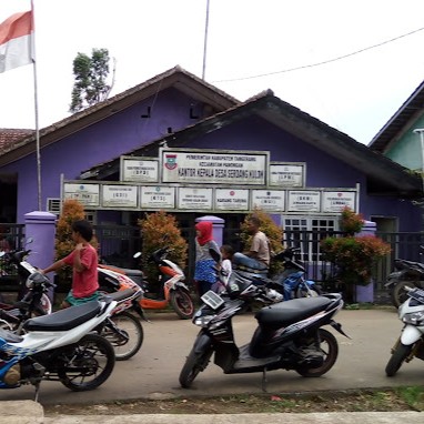 Kantor Balai Desa Serdang Kulon - Tangerang, Banten