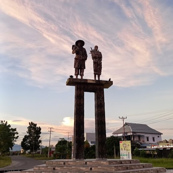 Monumen Tugu Tani - Buru, Maluku