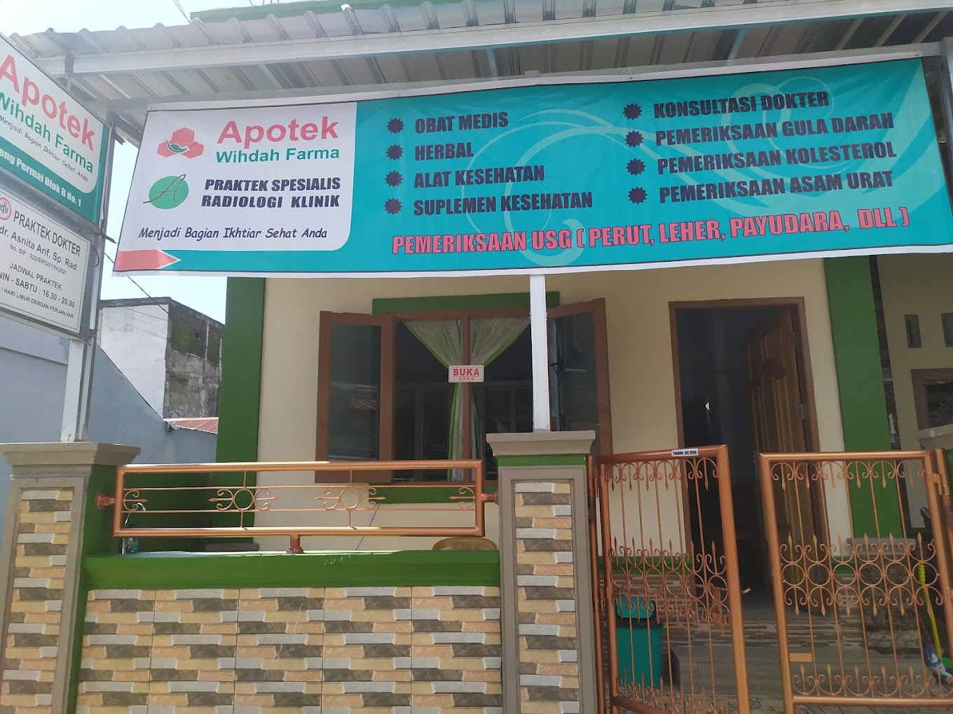 Apotek Wihdah Farma + Praktek Spesialis Radiologi (Usg) - Sinjai, Sulawesi Selatan