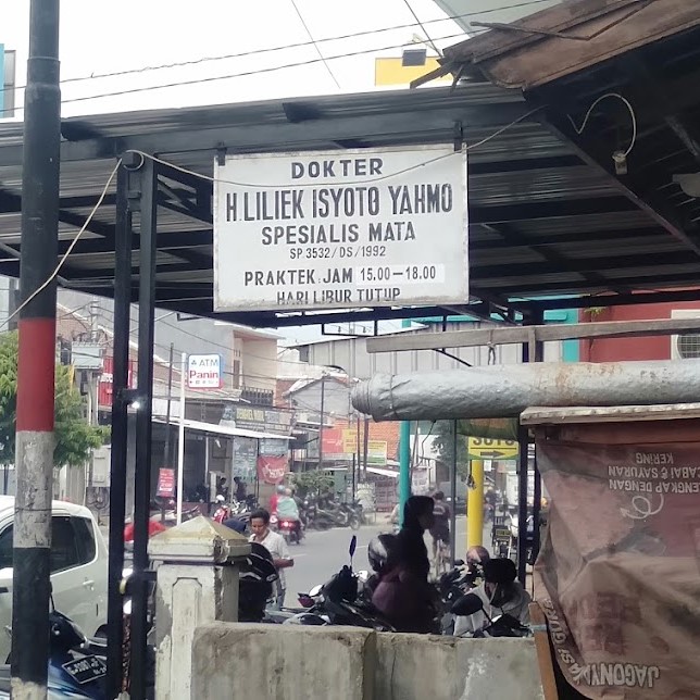 Praktek Dr. Liliek Isyoto Yahmo SpM - Tegal, Jawa Tengah