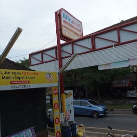 Alfamart - Jl. Raya Pengosekan Ubud, Gianyar, Bali