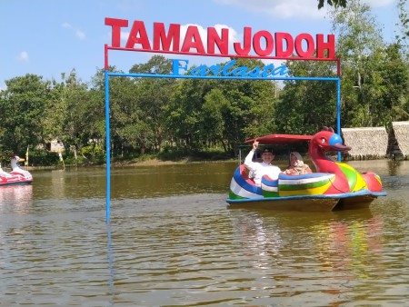 Wisata Taman Jodoh Farlasta Oku - Ogan Komering Ulu, Sumatera Selatan