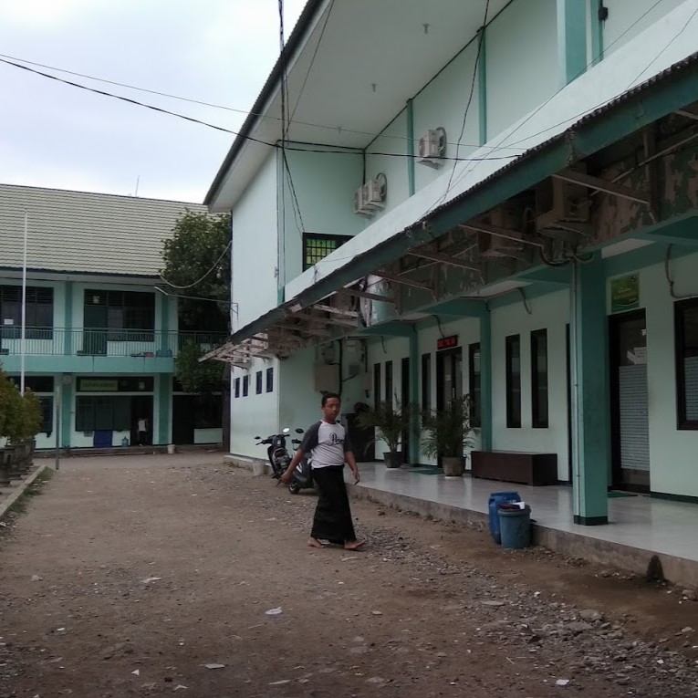 Al-Amin Islamic Borading School - Mojokerto, Jawa Timur