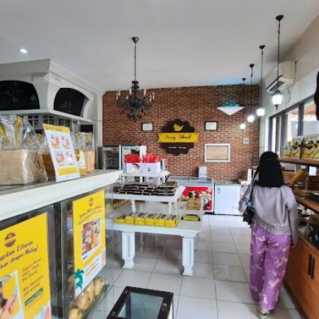 Yussy Akmal Oleh-Oleh Khas Lampung - Jl. ZA. Pagar Alam, Bandar Lampung, Lampung