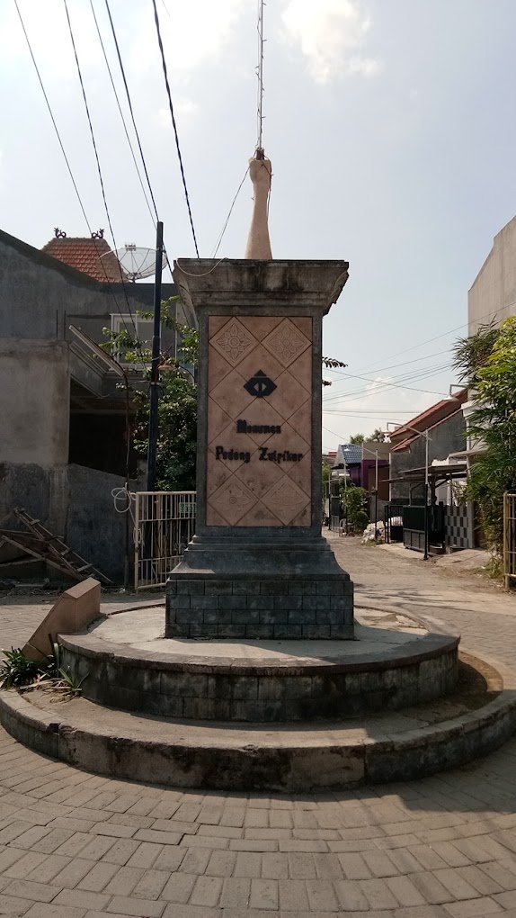 Monumen Pedang Zulfikar - Gresik, Jawa Timur