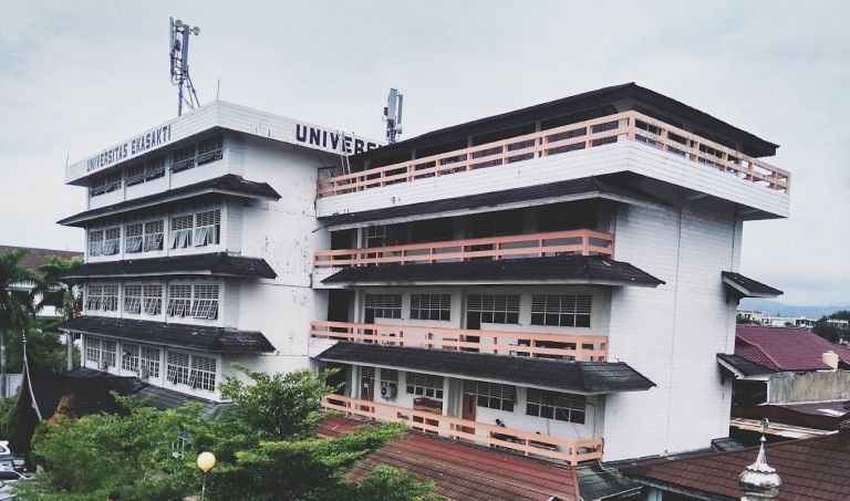 Fakultas Hukum Universitas Ekasakti - Padang, Sumatera Barat