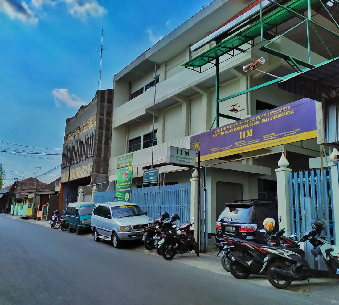 Institut Islam Mamba'Ul 'Ulum Surakarta - Surakarta, Jawa Tengah Institut Islam Mamba'Ul 'Ulum Surakarta - Surakarta, Jawa Tengah
