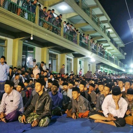 Pondok Pesantren Mahrusiyah Lirboyo - Kediri, Jawa Timur