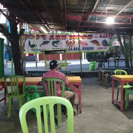 Warla Boom Sea Food - Tarakan, Kalimantan Utara