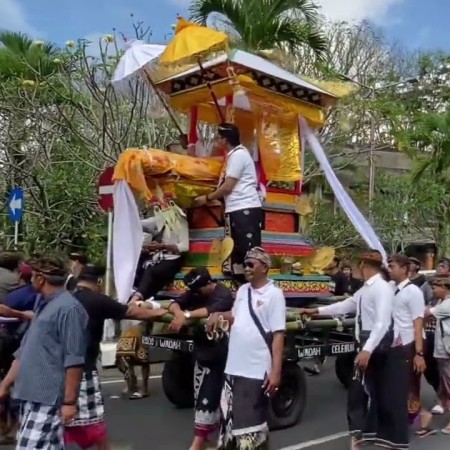 Bale Desa Sakenan Baleran - Tabanan, Bali