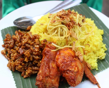 Nasi Kuning - Kupang, Nusa Tenggara Timur