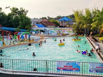 Kolam Renang Bumi Sempaja - Samarinda, Kalimantan Timur