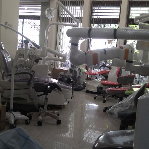 Thomastong (Dentist Equipment Seller) - Surabaya, Jawa Timur