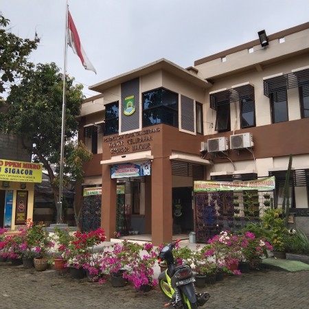 Kantor Kelurahan Cipondoh Makmur - Tangerang, Banten