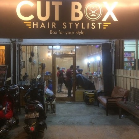 Cut Box Hair Stylist - Banda Aceh, Aceh