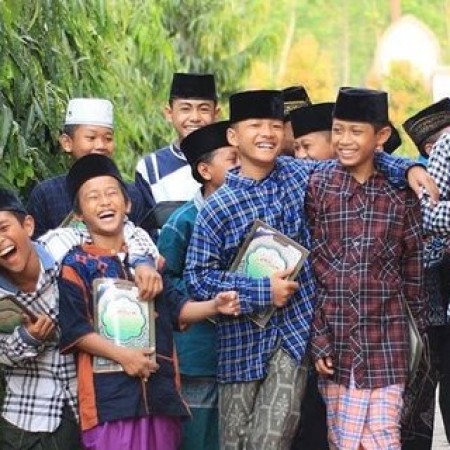 Pondok Pesantren Arrahmah Dompu - Dompu, Nusa Tenggara Barat