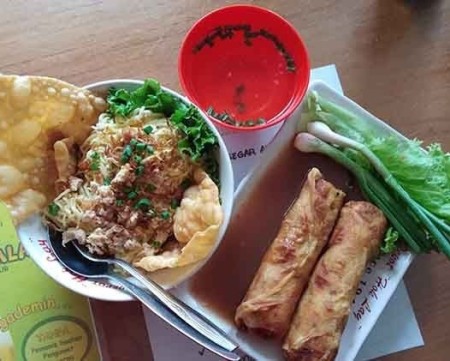 Depot Lumpia & Mie Pangsit Surabaya - Denpasar, Bali