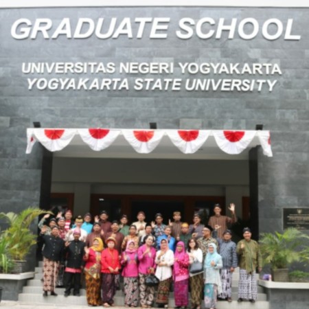 Gedung Kuliah Terpadu Program Pascasarjana (PPs) UNY - Sleman, Yogyakarta