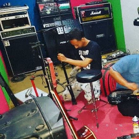 Studio Musik 72 - Depok, Jawa Barat