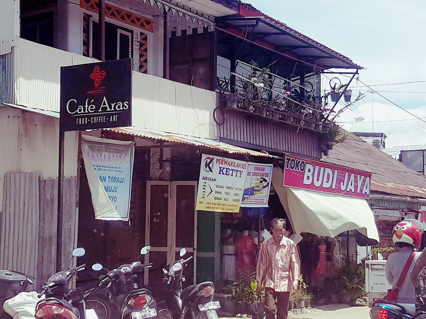 Perwakilan Bus Ketty - Toraja Utara, Sulawesi Selatan